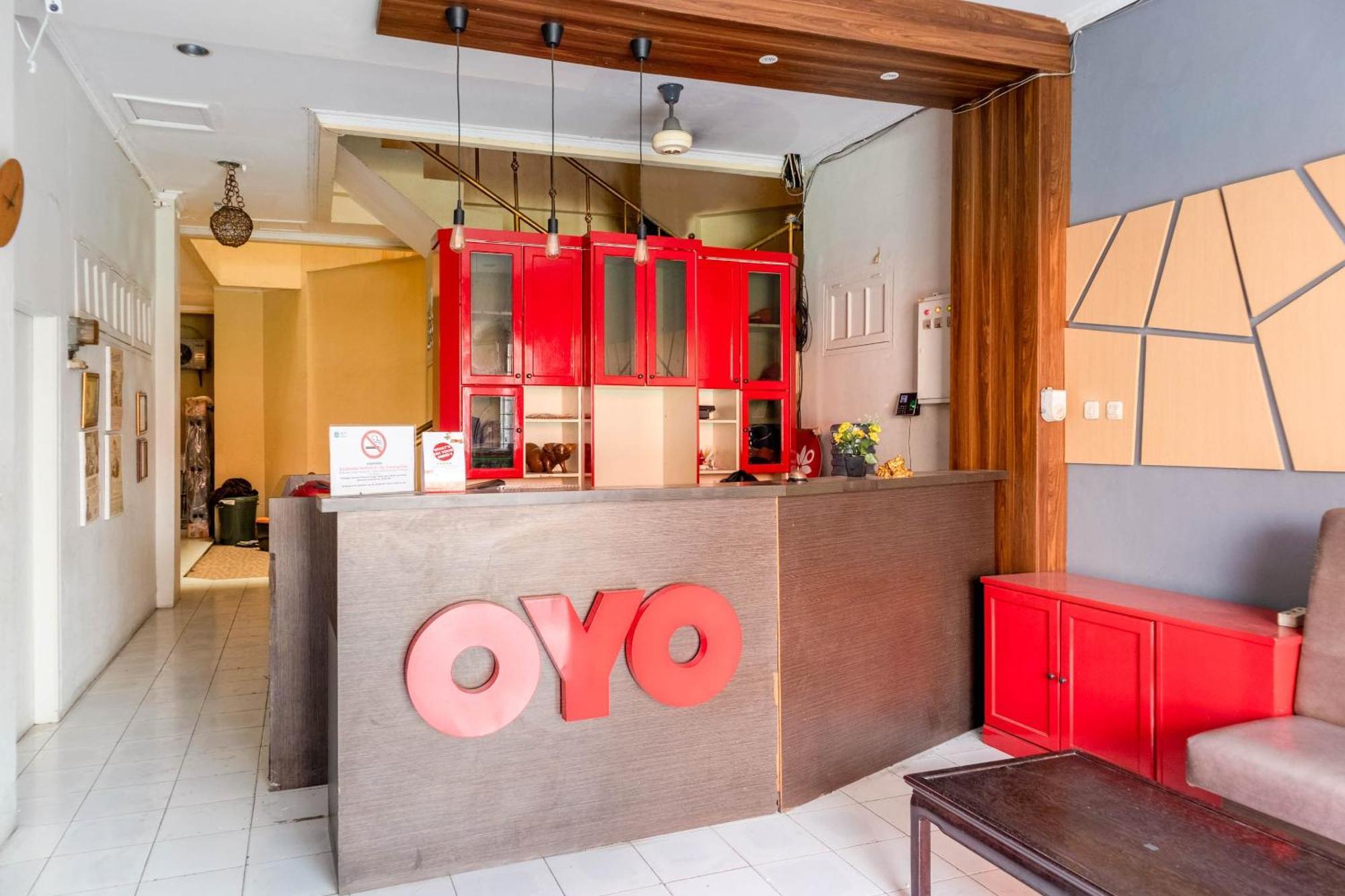 Oyo 1111 Pasar Baru Inn ジャカルタ エクステリア 写真