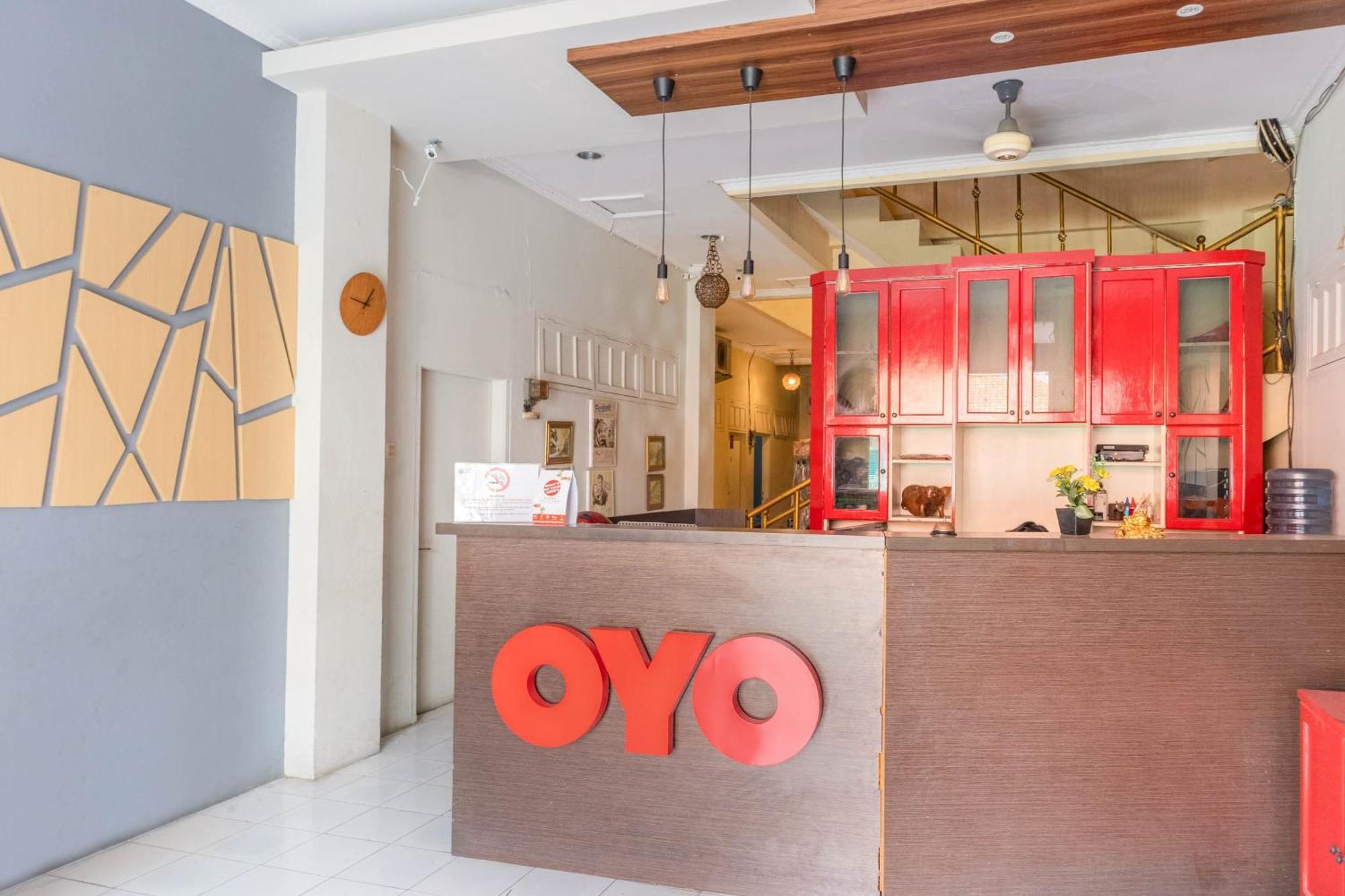 Oyo 1111 Pasar Baru Inn ジャカルタ エクステリア 写真