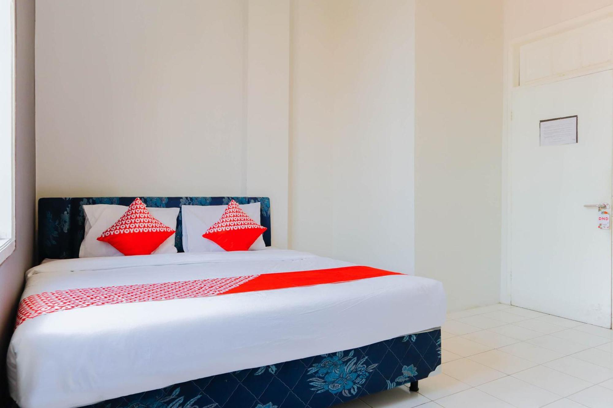 Oyo 1111 Pasar Baru Inn ジャカルタ エクステリア 写真