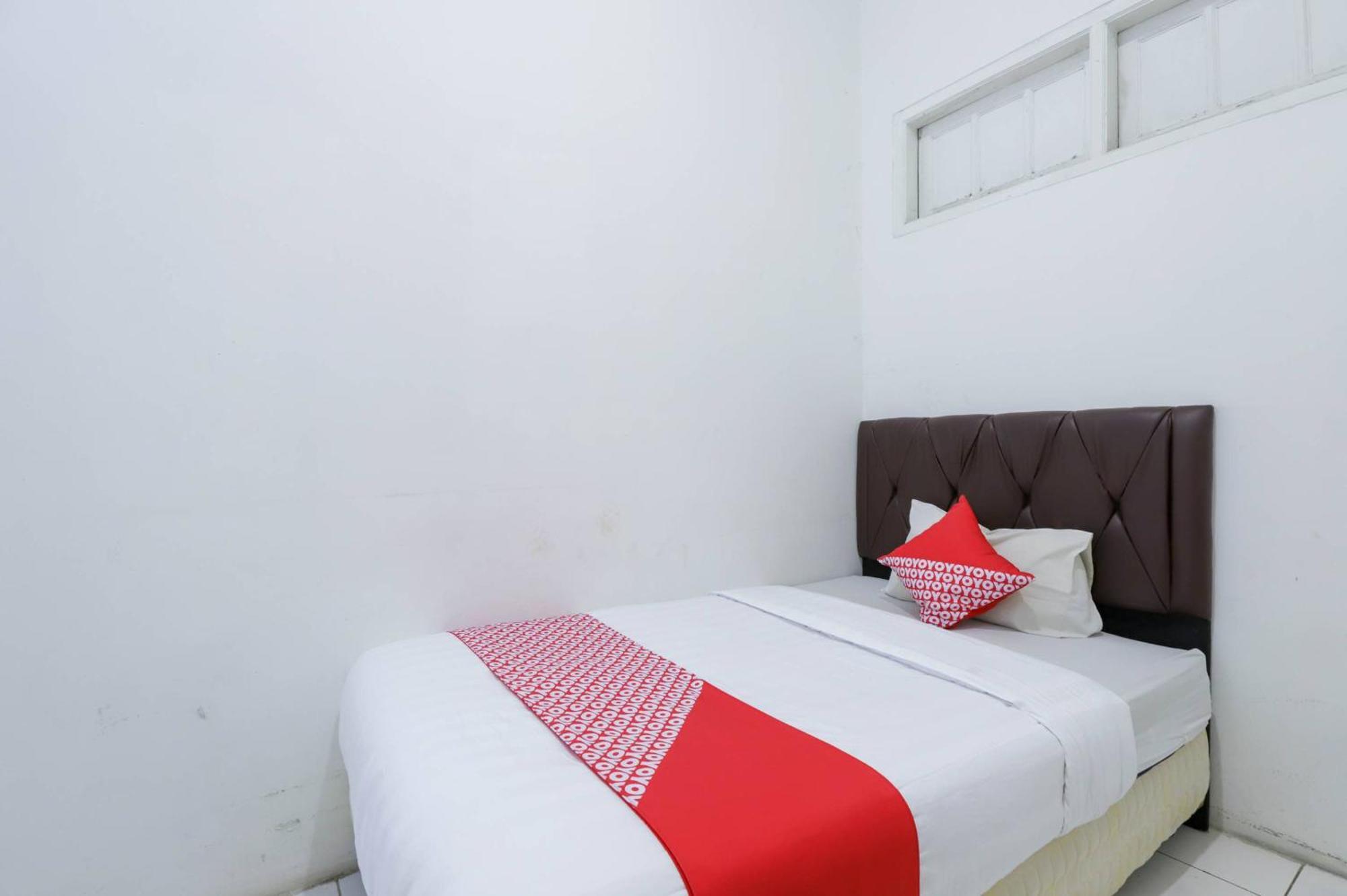 Oyo 1111 Pasar Baru Inn ジャカルタ エクステリア 写真