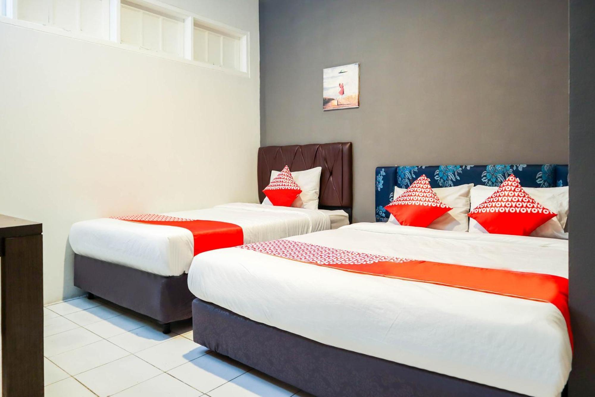 Oyo 1111 Pasar Baru Inn ジャカルタ エクステリア 写真