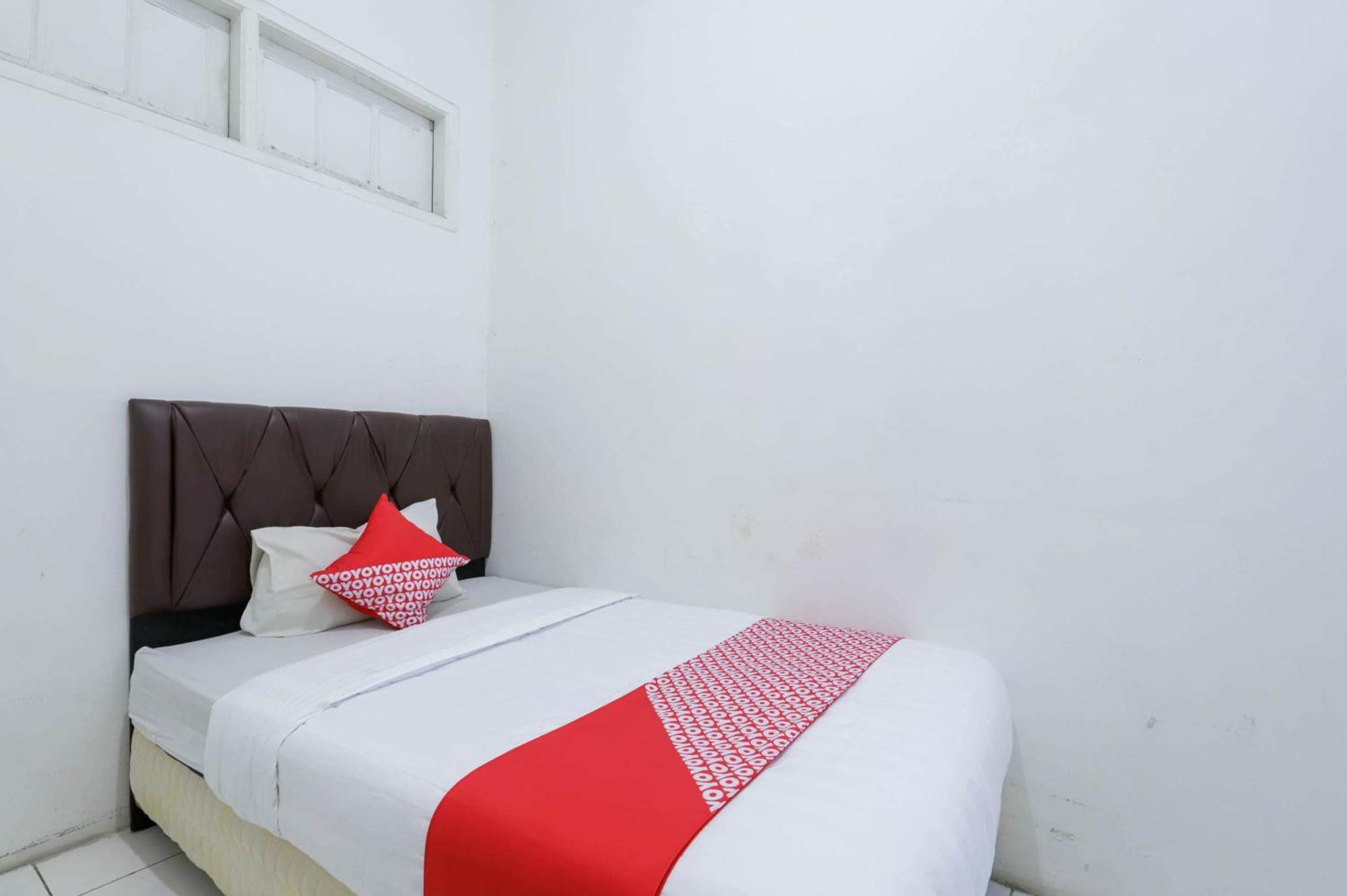 Oyo 1111 Pasar Baru Inn ジャカルタ エクステリア 写真